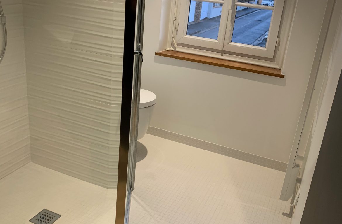Espace douche et wc
